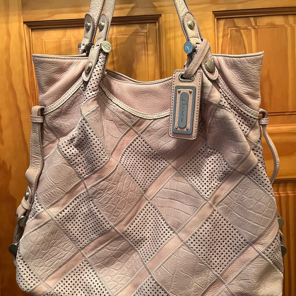 Ladies B. Makowsky bag, light pink leather purse